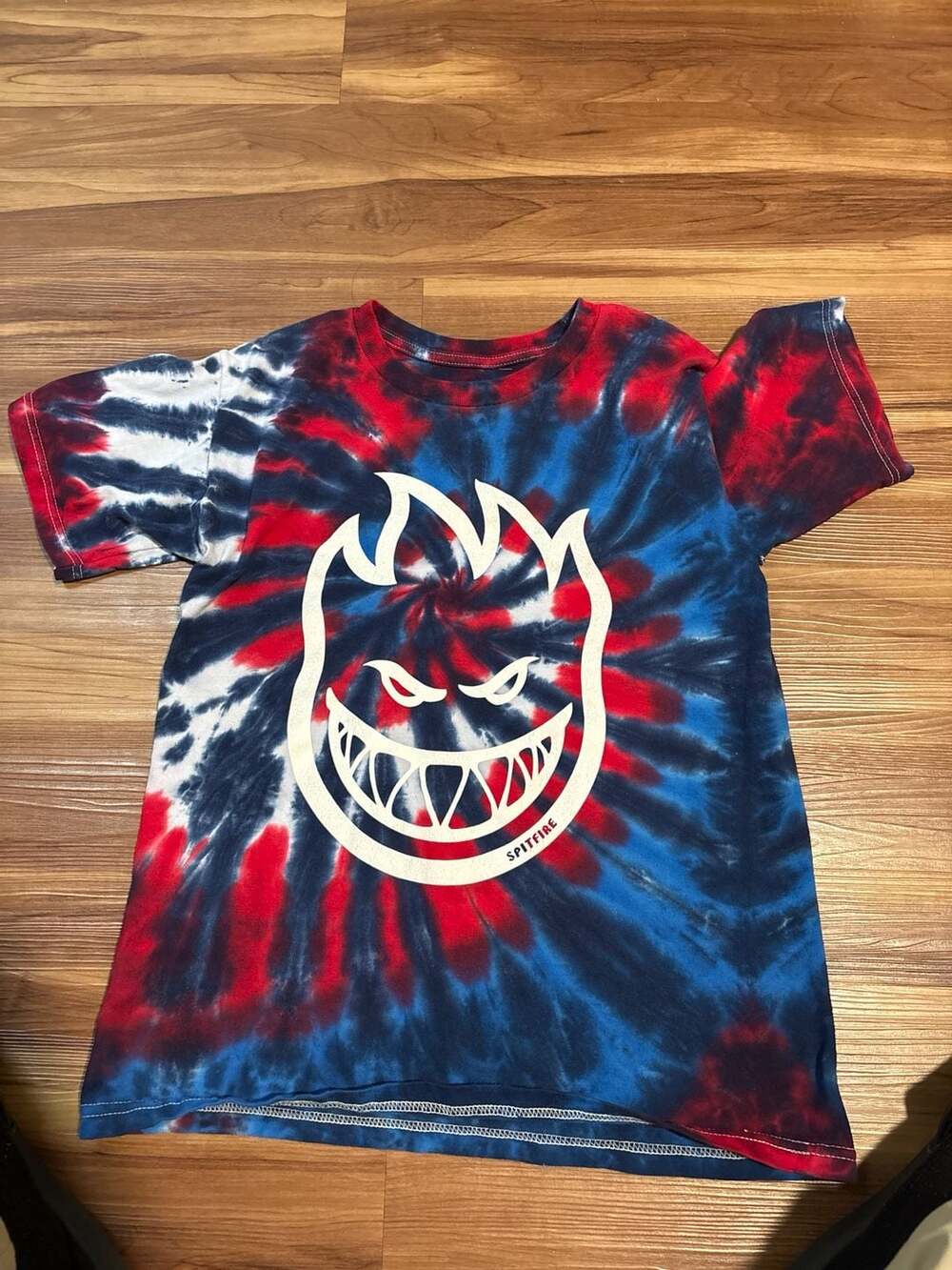 Spitfire Wheels Bighead Red White and Blue Spiral Tie-Dye T-Shirt men’s small